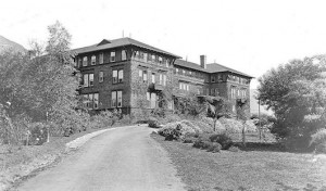 The Foothills Hotel, completed 1903, burned in fire of 1917.